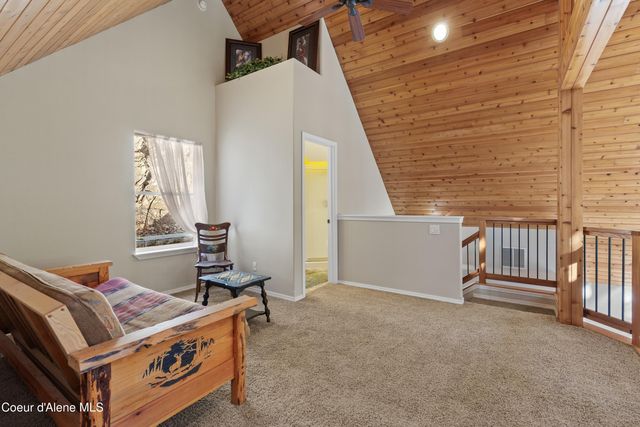 8677 N Rhapsody Ln, Hayden, ID 83835