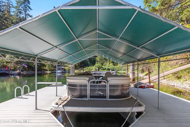 8677 N Rhapsody Ln, Hayden, ID 83835