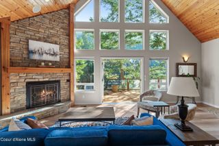 8677 N Rhapsody Ln, Hayden, ID 83835