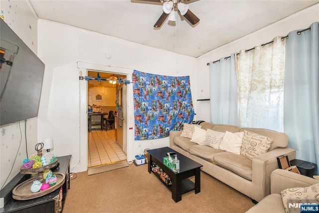 9 8th Street, Belleville, NJ 07109
