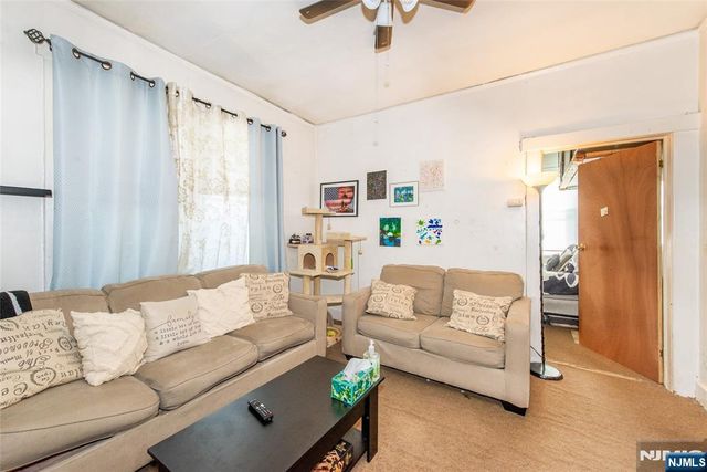 9 8th Street, Belleville, NJ 07109