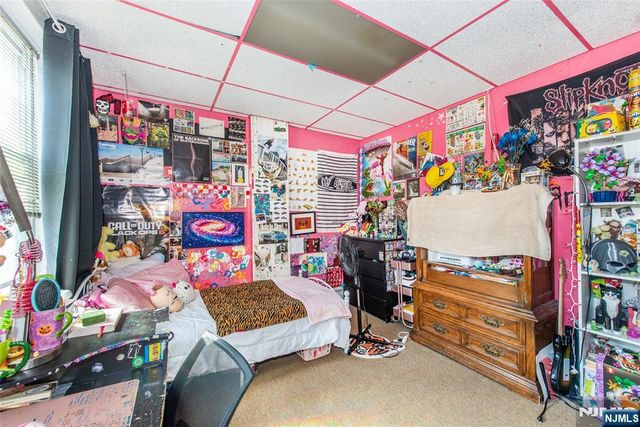 9 8th Street, Belleville, NJ 07109