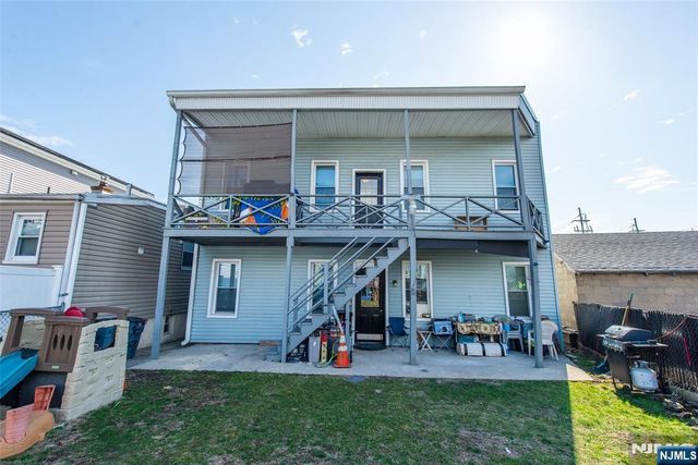 9 8th Street, Belleville, NJ 07109