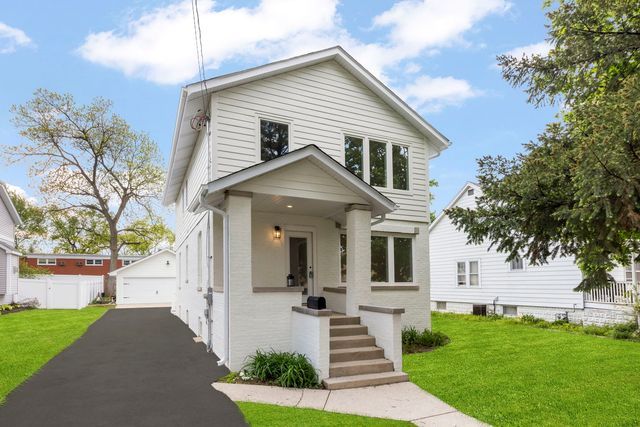 118 N President Street, Wheaton, IL 60187