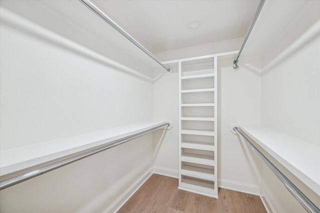 5857 Valley Forge Drive 110, Houston, TX 77057