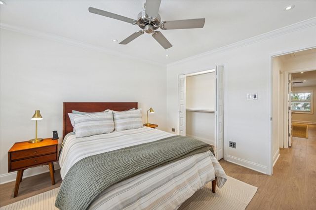 5857 Valley Forge Drive 110, Houston, TX 77057