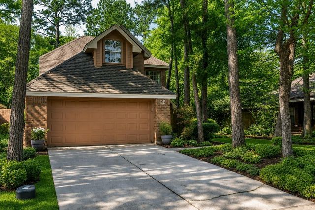 22 Cedar Chase Place, The Woodlands, TX 77381