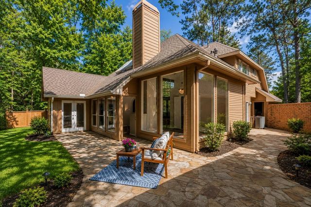 22 Cedar Chase Place, The Woodlands, TX 77381