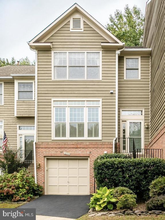 1232 WEATHERSTONE CT, Reston, VA 20194