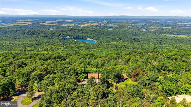 68 EAGLES NEST LN, Harpers Ferry, WV 25425