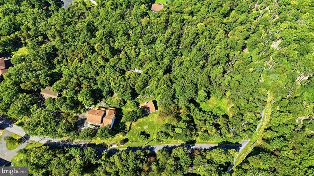68 EAGLES NEST LN, Harpers Ferry, WV 25425