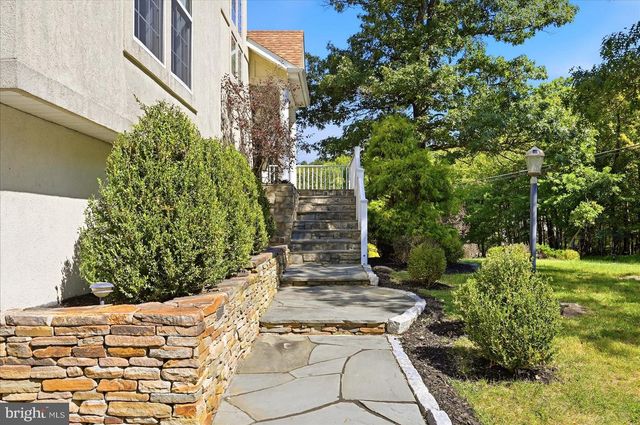68 EAGLES NEST LN, Harpers Ferry, WV 25425