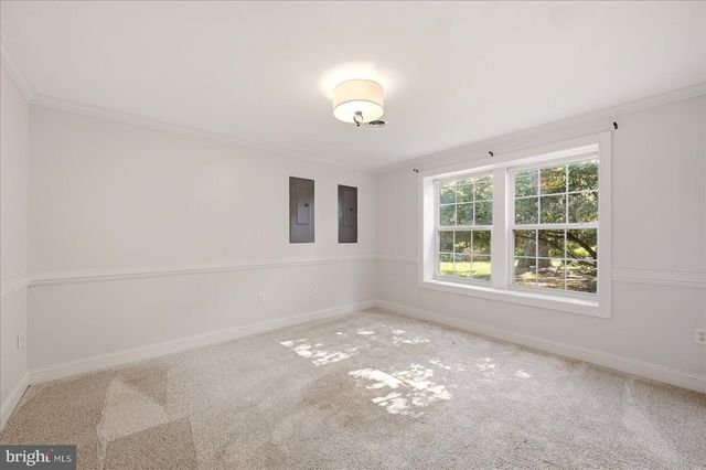 68 EAGLES NEST LN, Harpers Ferry, WV 25425