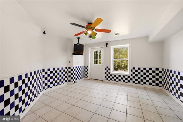 68 EAGLES NEST LN, Harpers Ferry, WV 25425