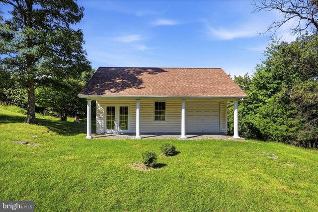 68 EAGLES NEST LN, Harpers Ferry, WV 25425
