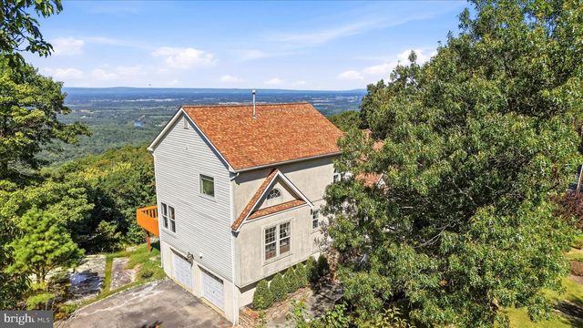 68 EAGLES NEST LN, Harpers Ferry, WV 25425