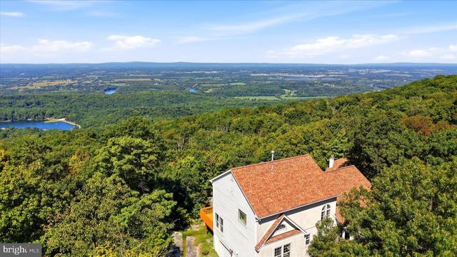 68 EAGLES NEST LN, Harpers Ferry, WV 25425