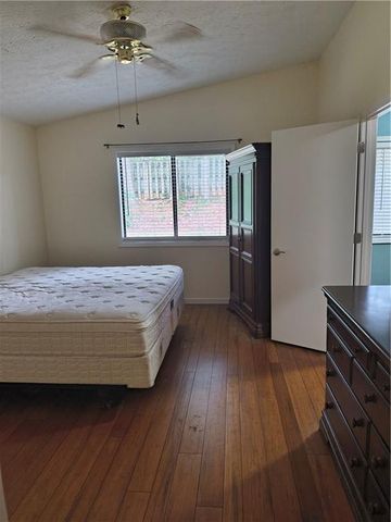 1276 Peninsula Trace, Lawrenceville, GA 30044