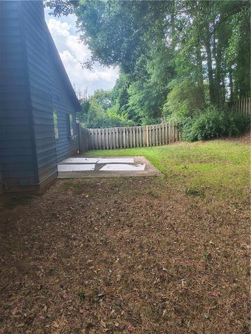 1276 Peninsula Trace, Lawrenceville, GA 30044