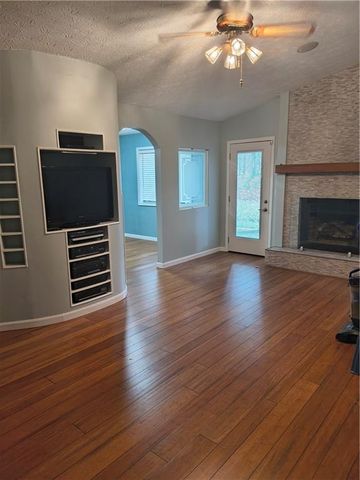 1276 Peninsula Trace, Lawrenceville, GA 30044