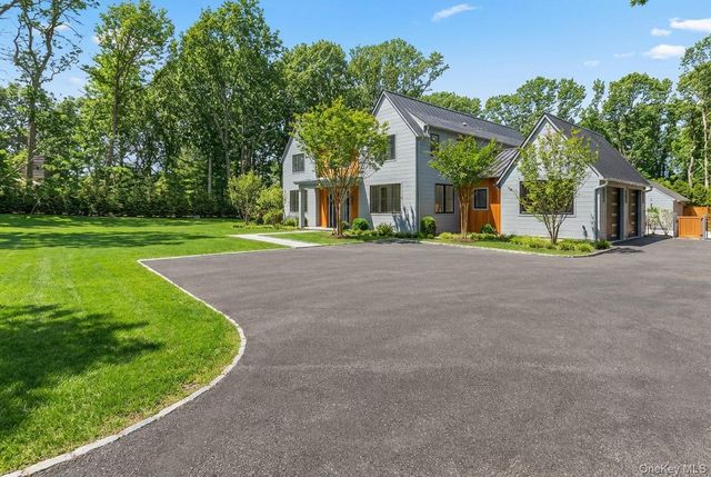 8 Ashwood Court, Southampton, NY 11968