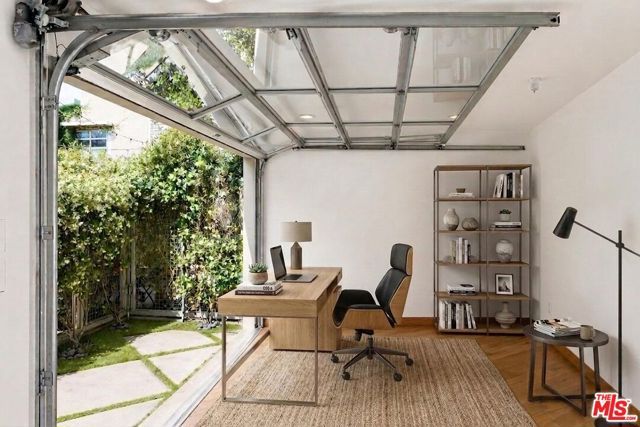512 Brooks Avenue 6, Los Angeles, CA 90291