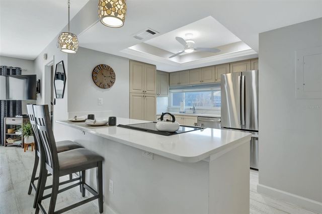 1130 W PEPPERTREE LANE 118, Sarasota, FL 34242