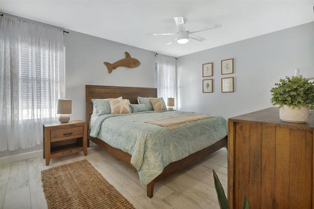 1130 W PEPPERTREE LANE 118, Sarasota, FL 34242