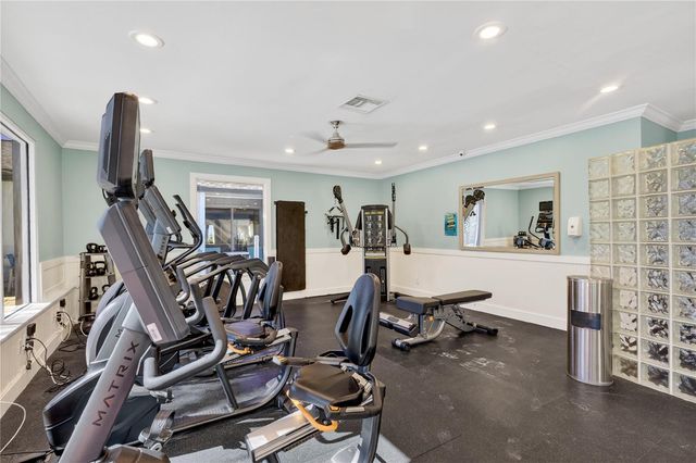 1130 W PEPPERTREE LANE 118, Sarasota, FL 34242