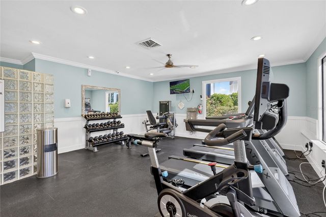 1130 W PEPPERTREE LANE 118, Sarasota, FL 34242
