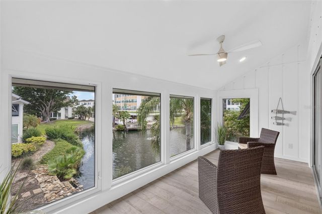 1130 W PEPPERTREE LANE 118, Sarasota, FL 34242