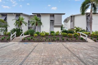 1130 W PEPPERTREE LANE 118, Sarasota, FL 34242
