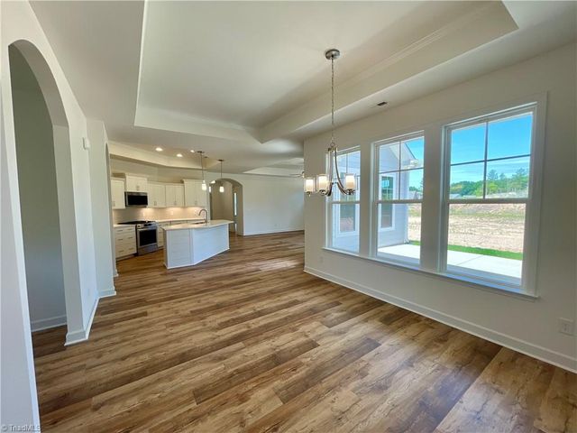 5246 Sunny Brook Court, Clemmons, NC 27012
