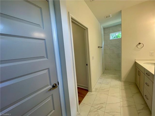 5246 Sunny Brook Court, Clemmons, NC 27012