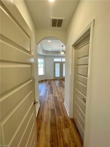 5246 Sunny Brook Court, Clemmons, NC 27012