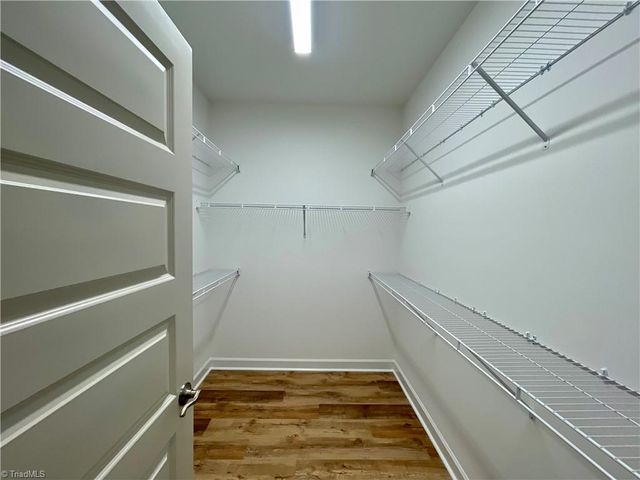 5246 Sunny Brook Court, Clemmons, NC 27012