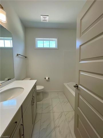 5246 Sunny Brook Court, Clemmons, NC 27012