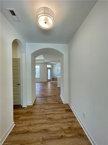 5246 Sunny Brook Court, Clemmons, NC 27012