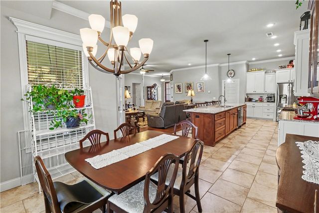 439 Penzo Avenue, Tontitown, AR 72762