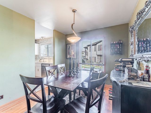 5G Fernwood Drive, Bolingbrook, IL 60440