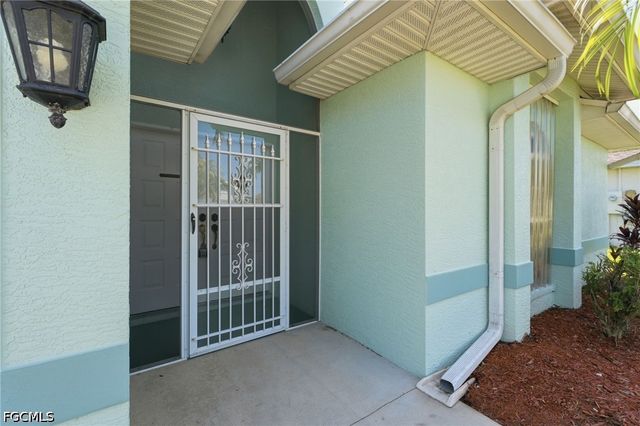 17518 Plumera LN, North Fort Myers, FL 33917
