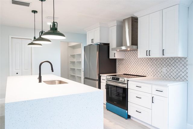 2226 FIESTA COURT, Orlando, FL 32811