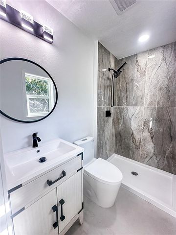 2226 FIESTA COURT, Orlando, FL 32811