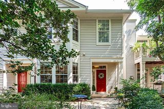 11407-T GATE HILL PL #112, Reston, VA 20194