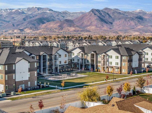 1218 S SAWMILL BLVD #104, Heber City, UT 84032