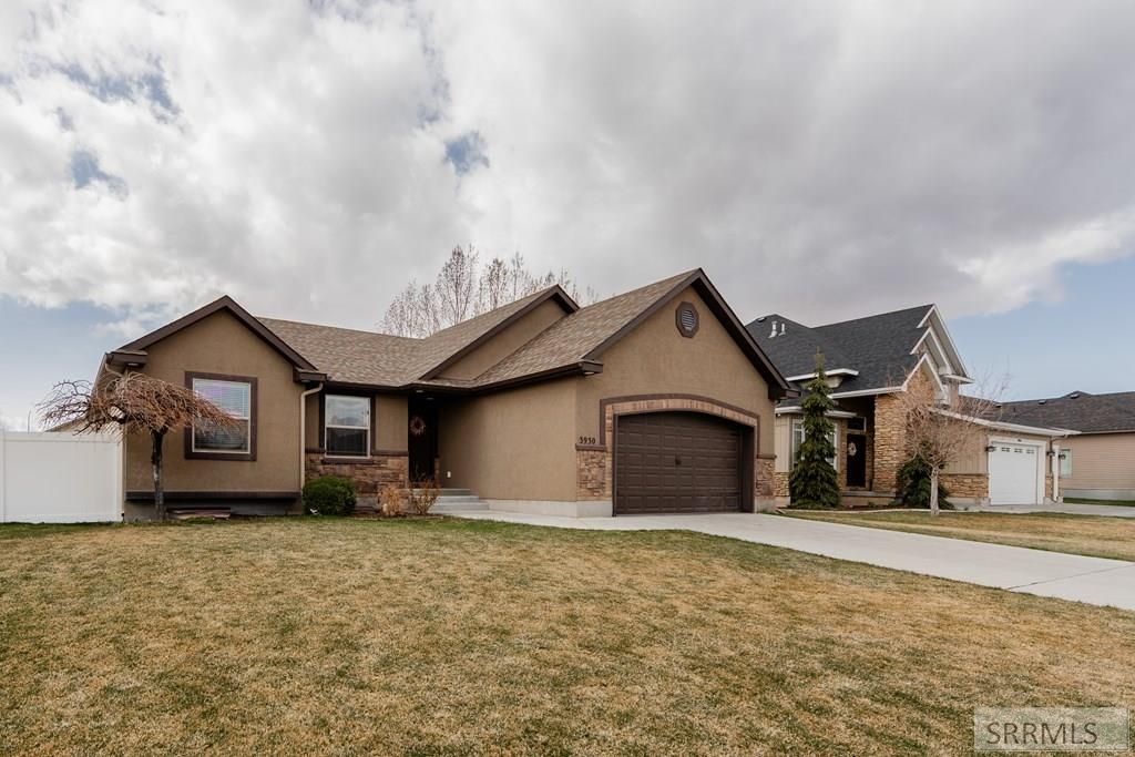 Image 2 of property listing at 3930 Barossa Drive, Idaho Falls, ID 83404