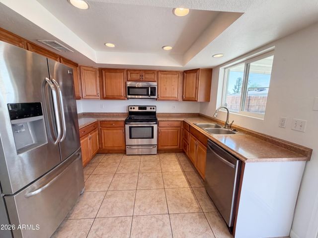 17457 N 14TH Avenue, Phoenix, AZ 85023