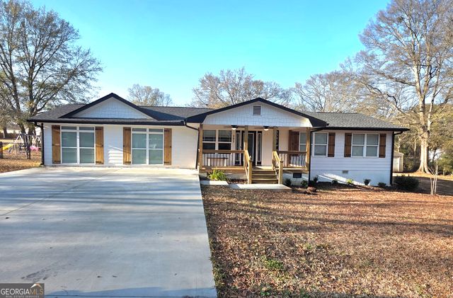 391 Price Street, Statham, GA 30666