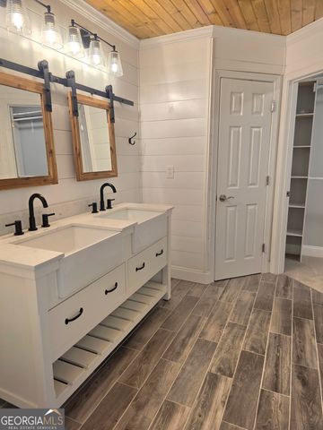 391 Price Street, Statham, GA 30666