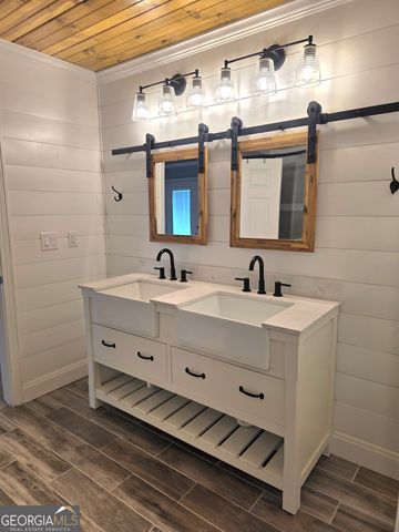 391 Price Street, Statham, GA 30666